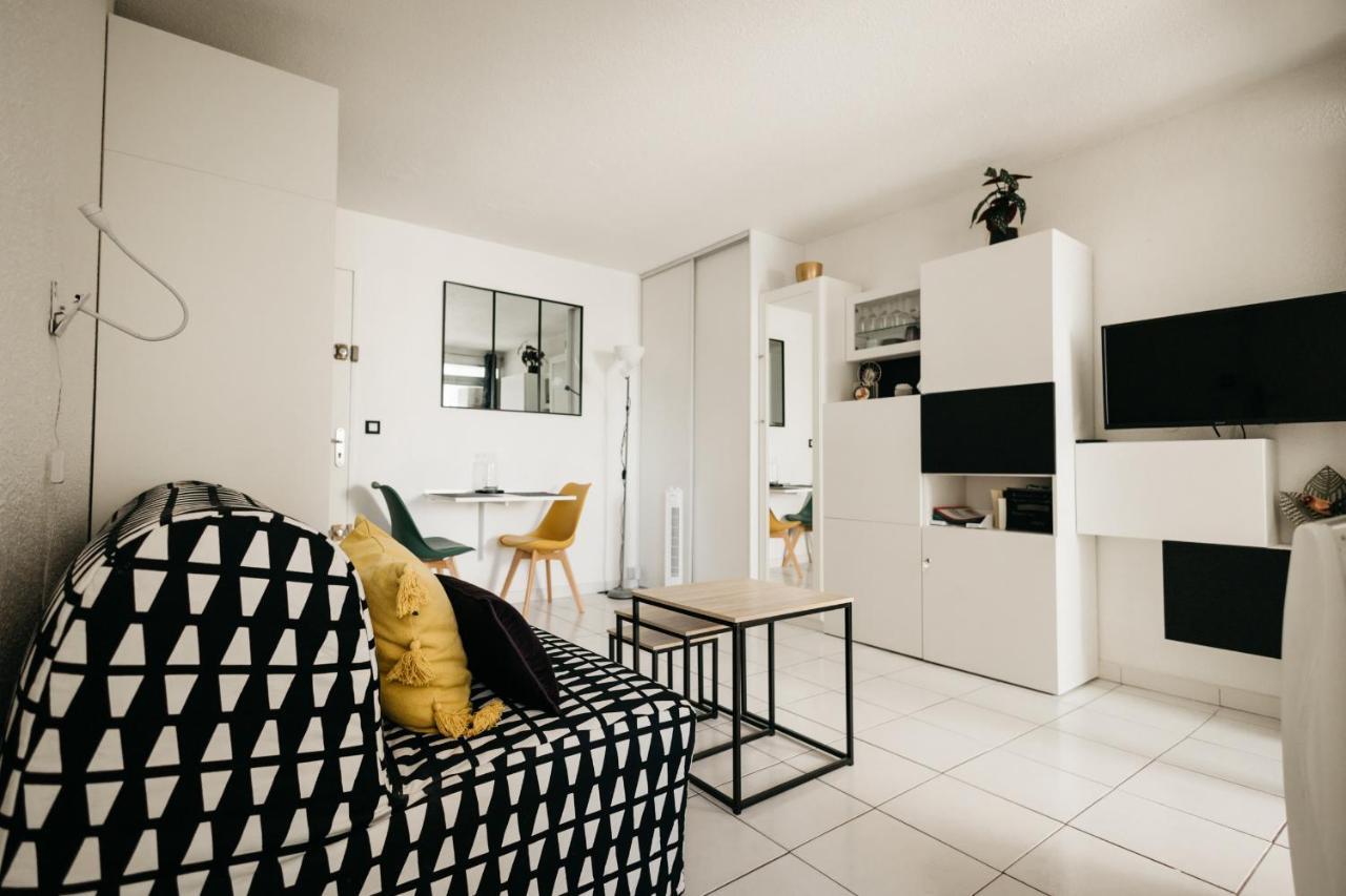 Cosy T1, A 10 Minutes A Pieds Des Plages Fréjus Dış mekan fotoğraf